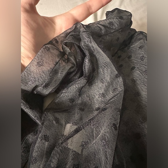 Cropped Mesh Puff Sleeve Polka Dot Top - Picture 2 of 5